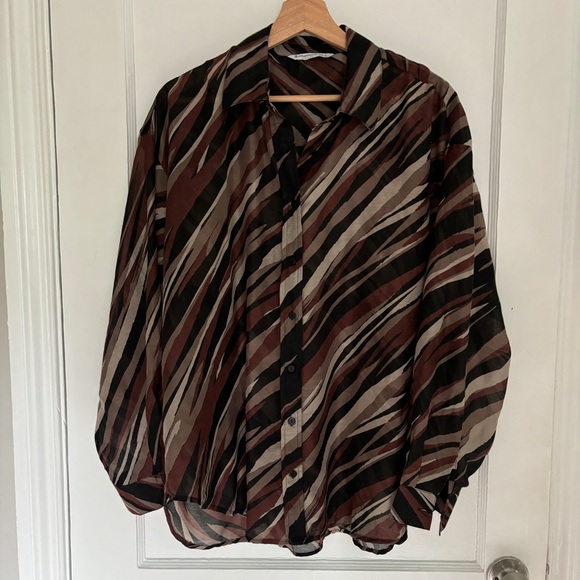 Stradivarius printed shirt in brown stripe size XL - Picture 2 of 7